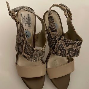 Anne AK Klein women high heels.